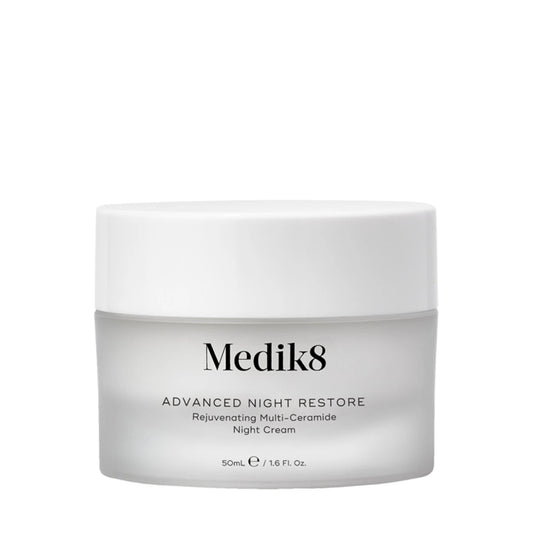 MEDIK8 Advanced Night Restore 50 ml multikeramidiyövoide, joka tehostaa retinolituotteiden vaikutuksia